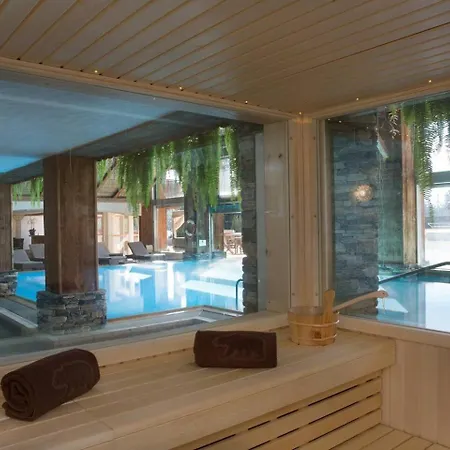 Apartment Deluxe, Piscine, Spa, In-out & Golf A L'hotel De L'etrier A Montana Crans-Montana
