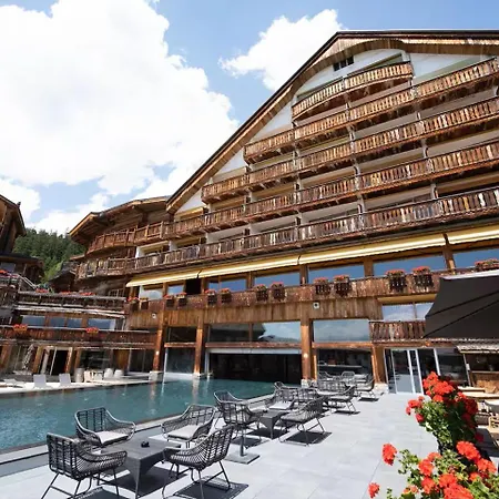 Deluxe, Piscine, Spa, In-out & Golf A L'hotel De L'etrier A Montana